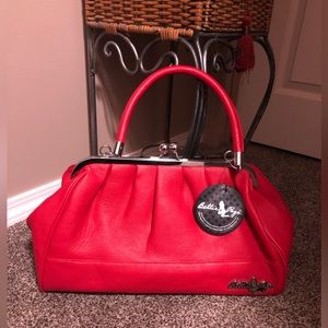 Brand new Bettie Page red retro kiss lock purse! ✨❤️💋🍒 ✨
